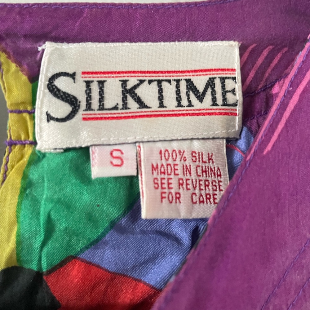 80’s 90’s colorful geometric Barbie-vibes silk blouse - Picture 3 of 7